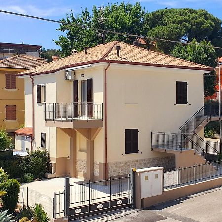 Melodie del Conero - Nuovo bilocale, in posizione strategica Villa Castelfidardo Esterno foto