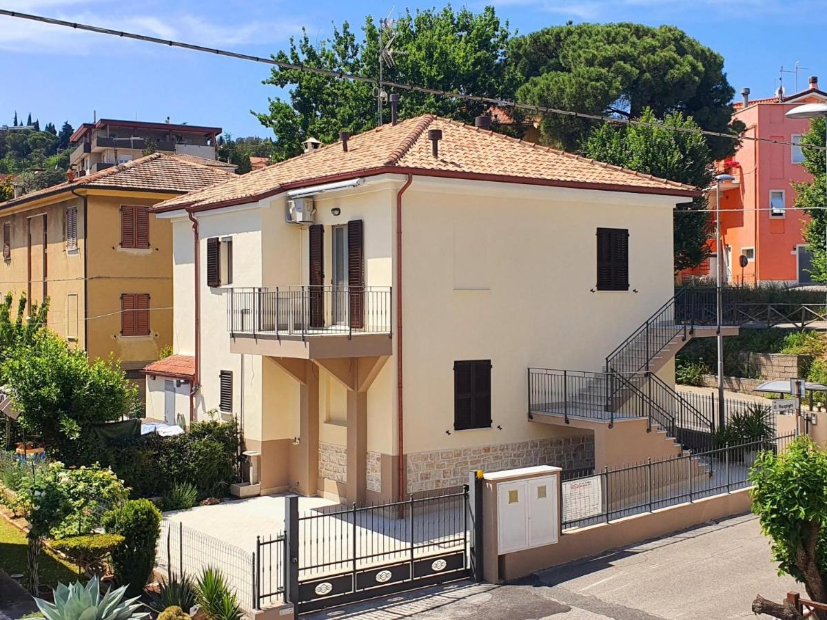 Melodie del Conero - Nuovo bilocale, in posizione strategica Villa Castelfidardo Esterno foto